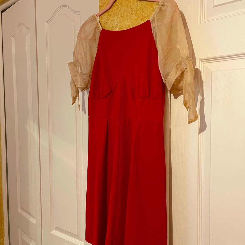 cute little red dress✨🎀